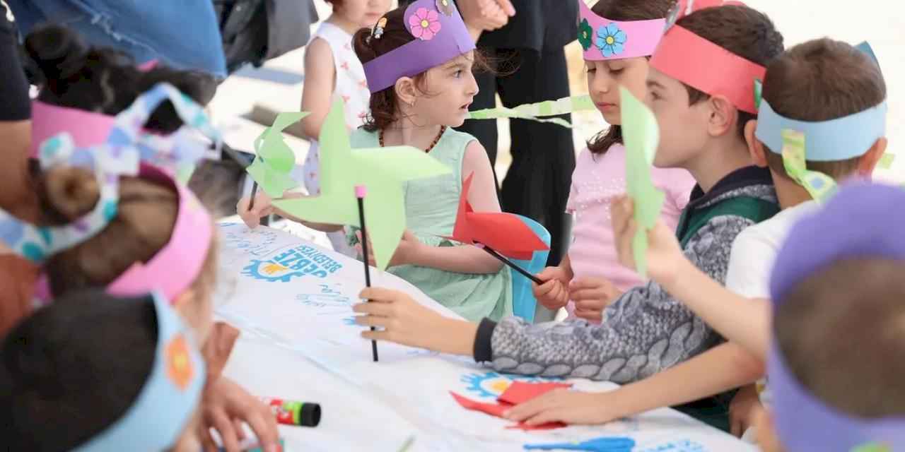 Gebze'de Başkan Büyükgöz'den miniklerin atölyesine ziyaret