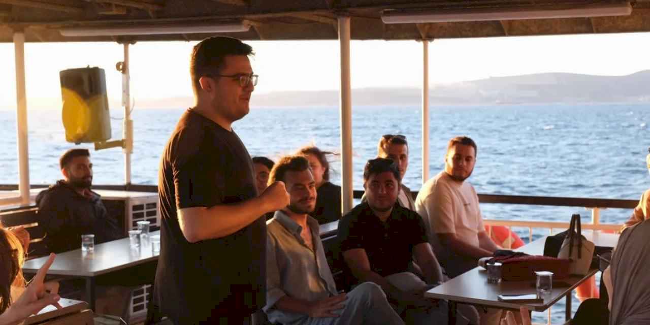 Kocaeli'de 'Kılavuz Kariyer' öğrencilerine mehtap turu