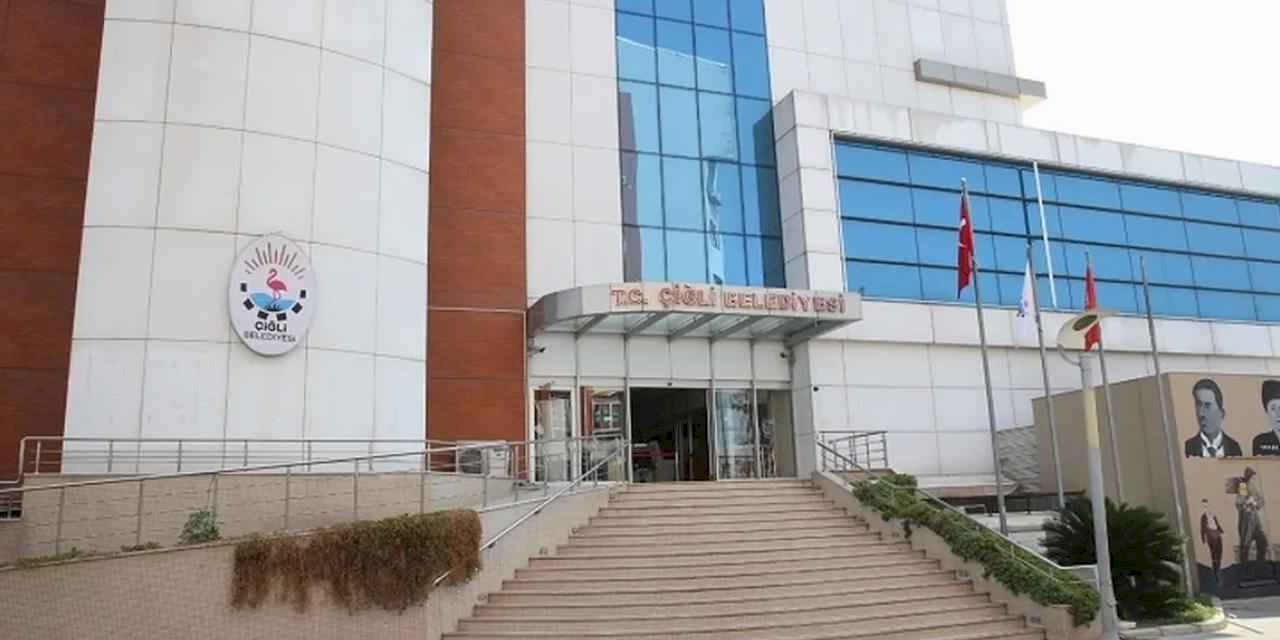 İzmir Çiğli’den üniversite öğrencilerine “Çiğli’nin Yıldızları” bursu