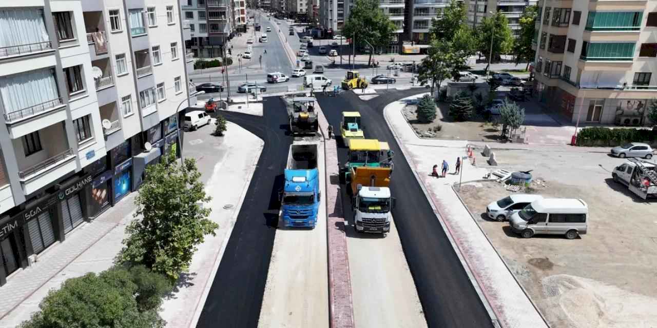 Konya Karatay'da asfalt çalışmalarına devam