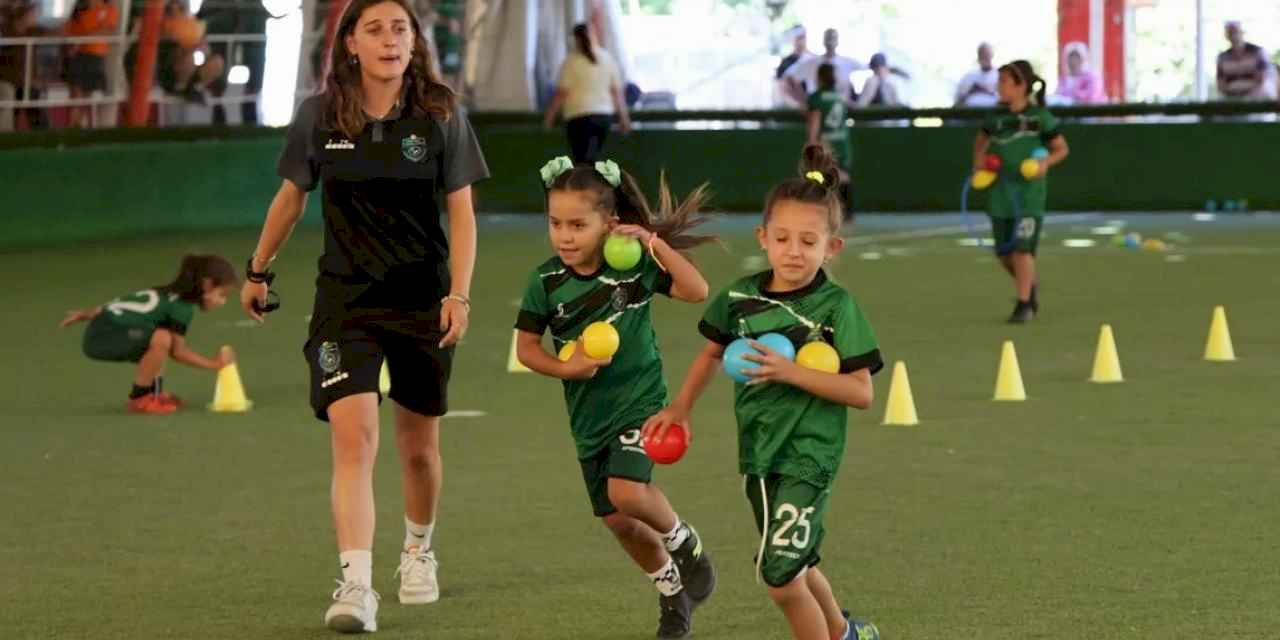 Kocaeli’de kadın futboluna anlamlı destek