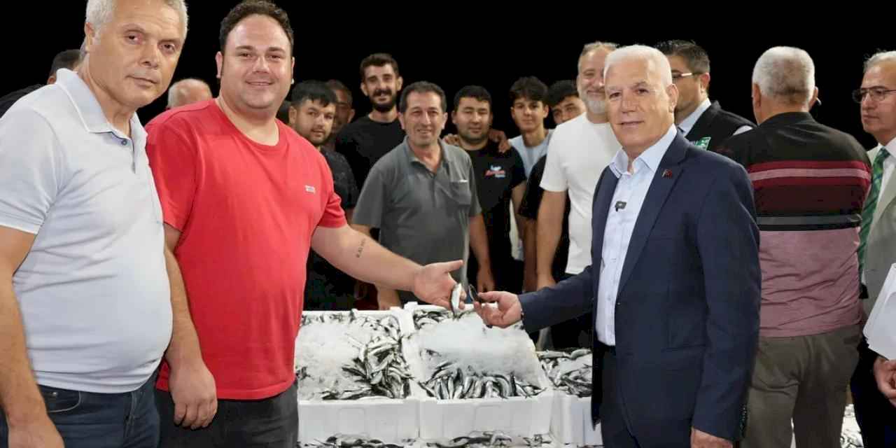 Başkan Bozbey: Denizimizin bereketi sofralarımıza yansısın