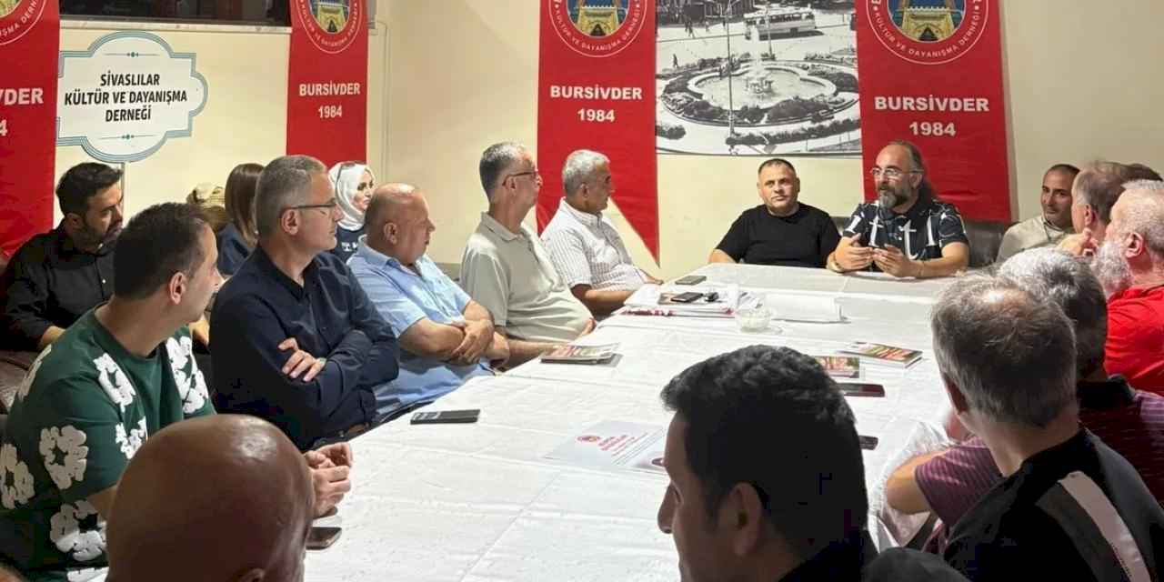Bursa'da 'Sivasi Sohbetler'e devam