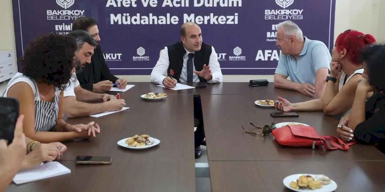 İstanbul Bakırköy’de muhtarlarla deprem hazırlık toplantısı