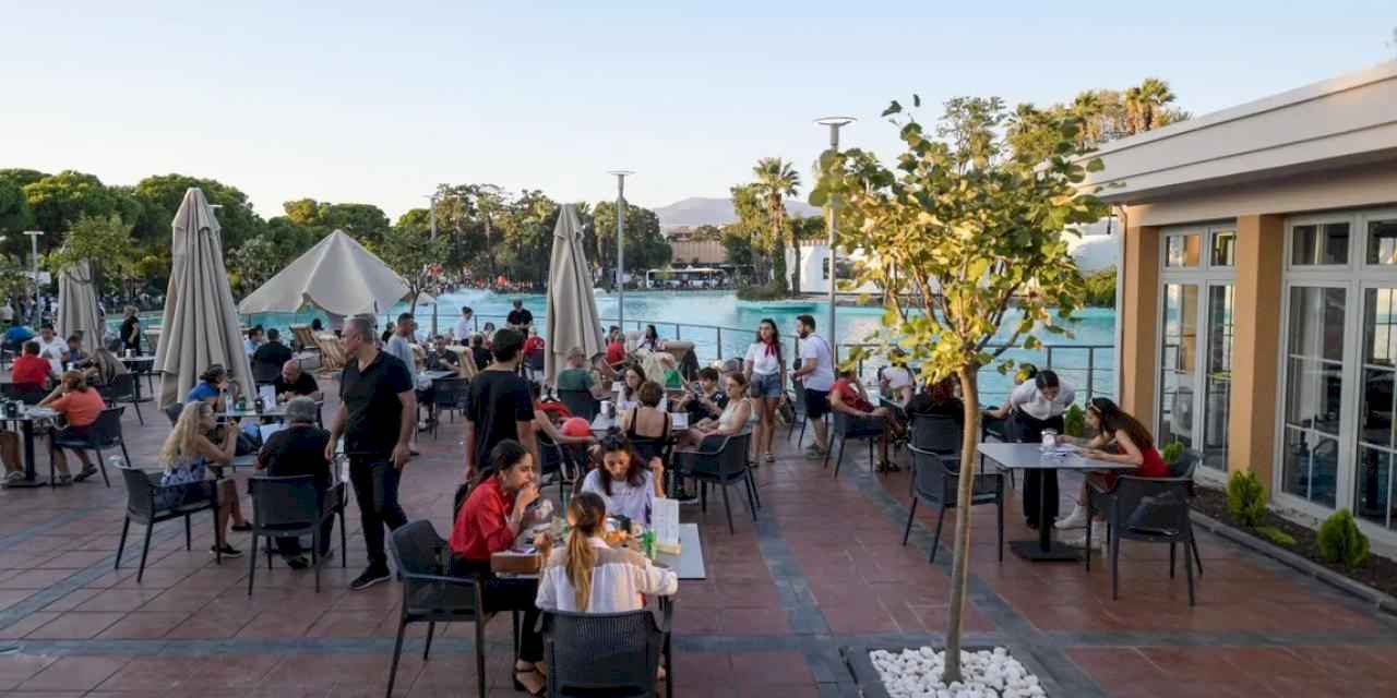 İzmirliler o gazinoda anıları tazeledi