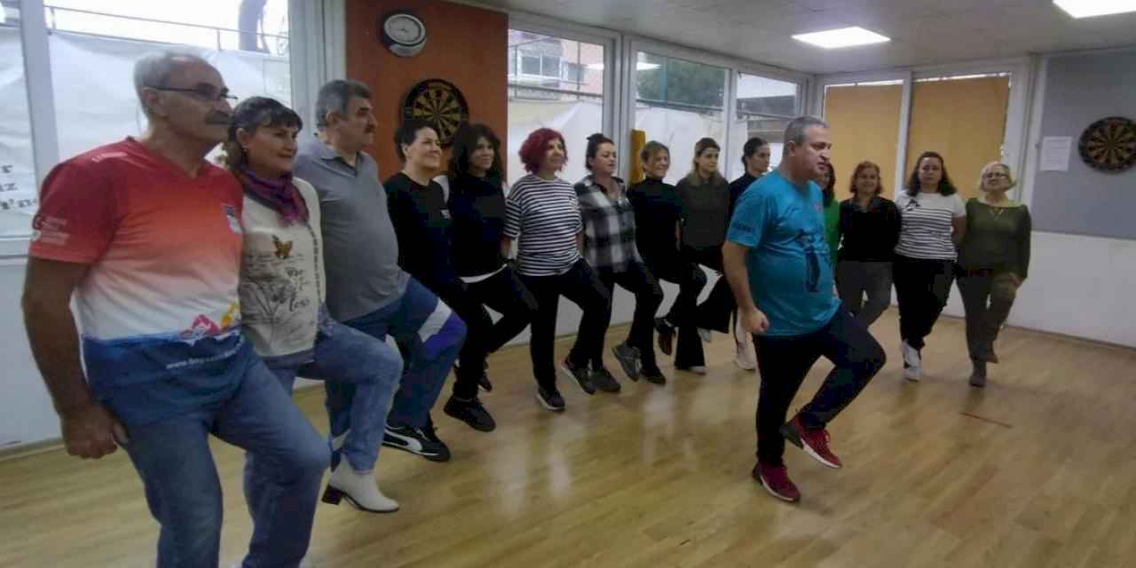 İzmir Karşıyaka'dan halk oyunları daveti