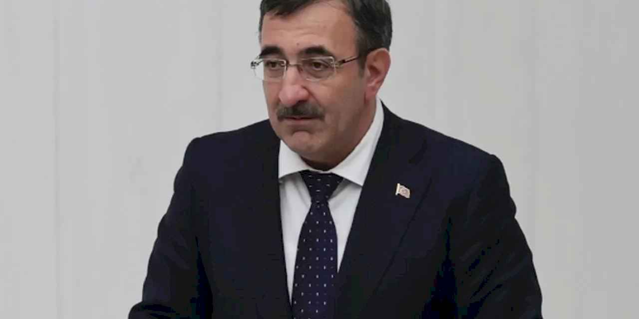 Cevdet Yılmaz'dan enflasyon yorumu: Yıllık enflasyon 15 aydır düşüyor