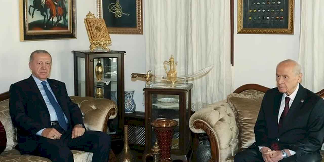 Cumhurbaşkanı Erdoğan, MHP lideri Bahçeli’yi evinde ziyaret etti