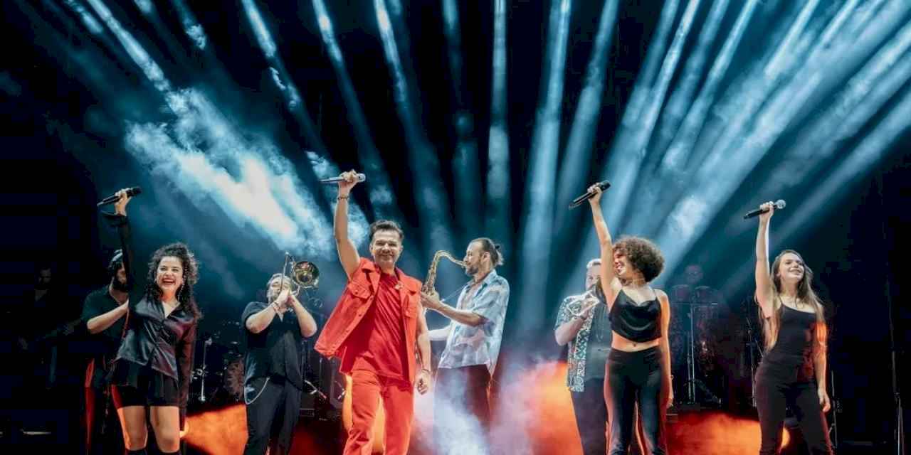 Kenan Doğulu ile Vadi Açıkhava sahnesinde yaza veda