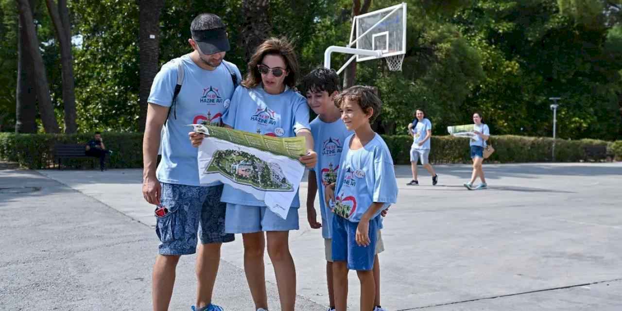 İzmir'de 'Hazine Avı'nda ödüller sahiplerini buldu