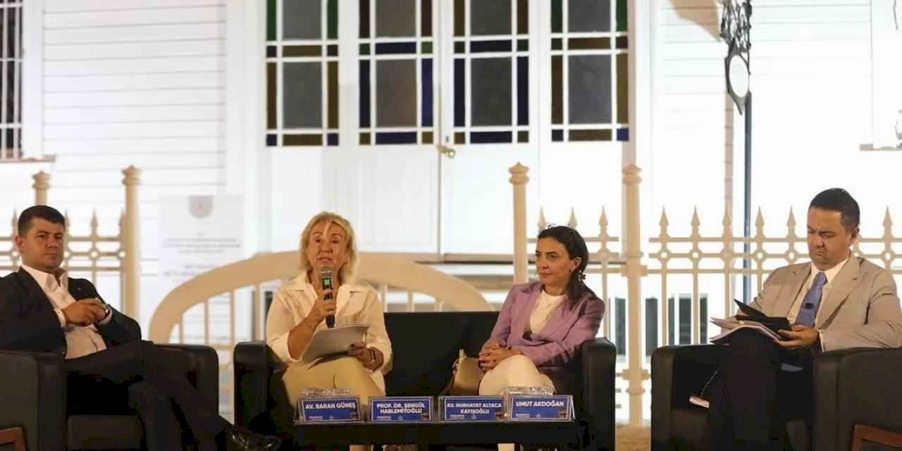 Mudanya 7. Kitap Fuarı’nda “Adalet ve Yeni Türkiye” konuşuldu