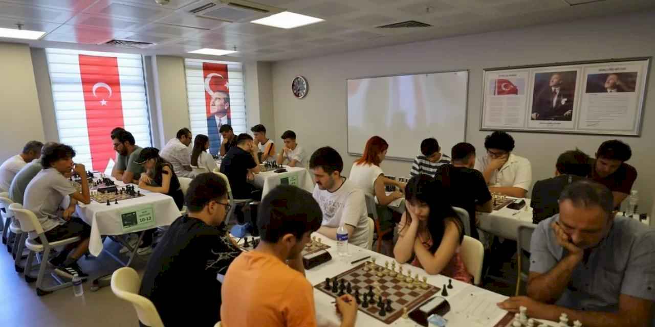 EFEST'te satranç heyecanı