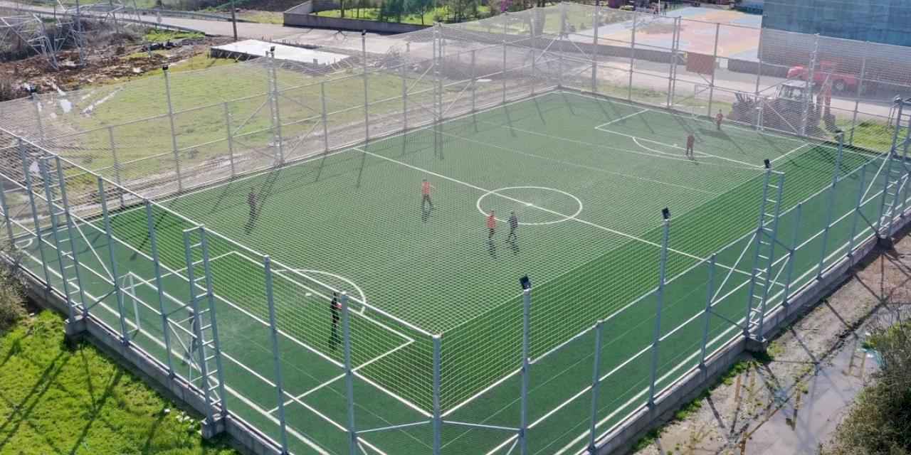 Kocaeli’ye 11 yeni futbol sahası kazandırıldı