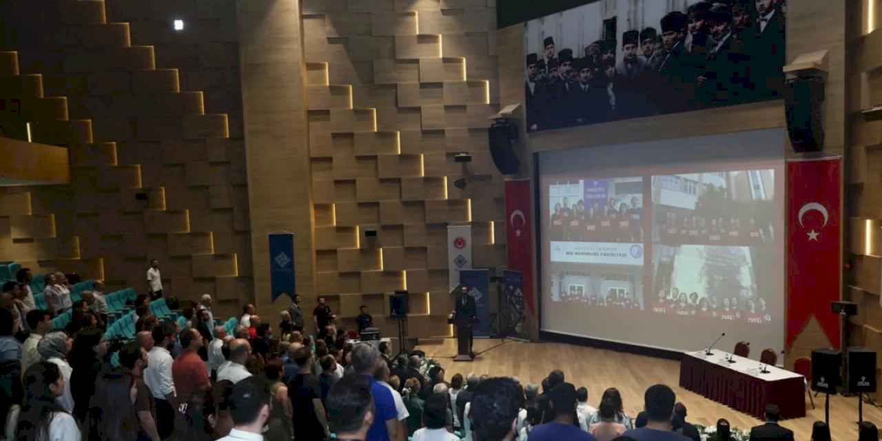 DEÜ’de “Batı Anadolu’da Yunan Mezalimi” paneli düzenlendi