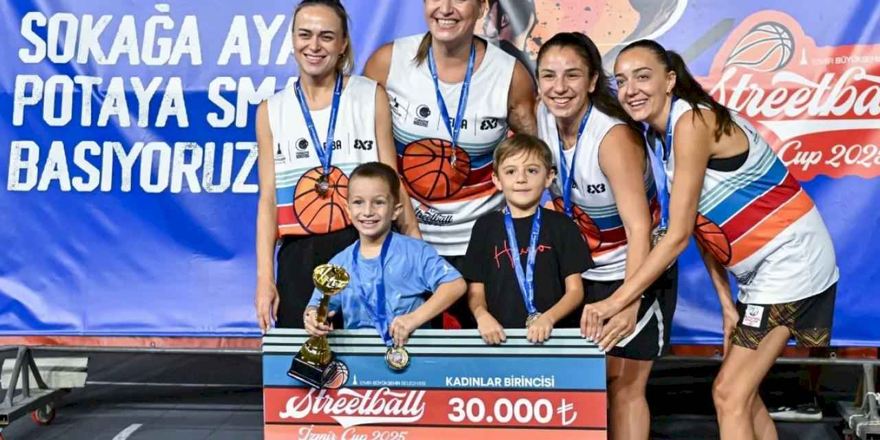 3x3 Streetball İzmir Cup 2025’te ödüller sahiplerini buldu