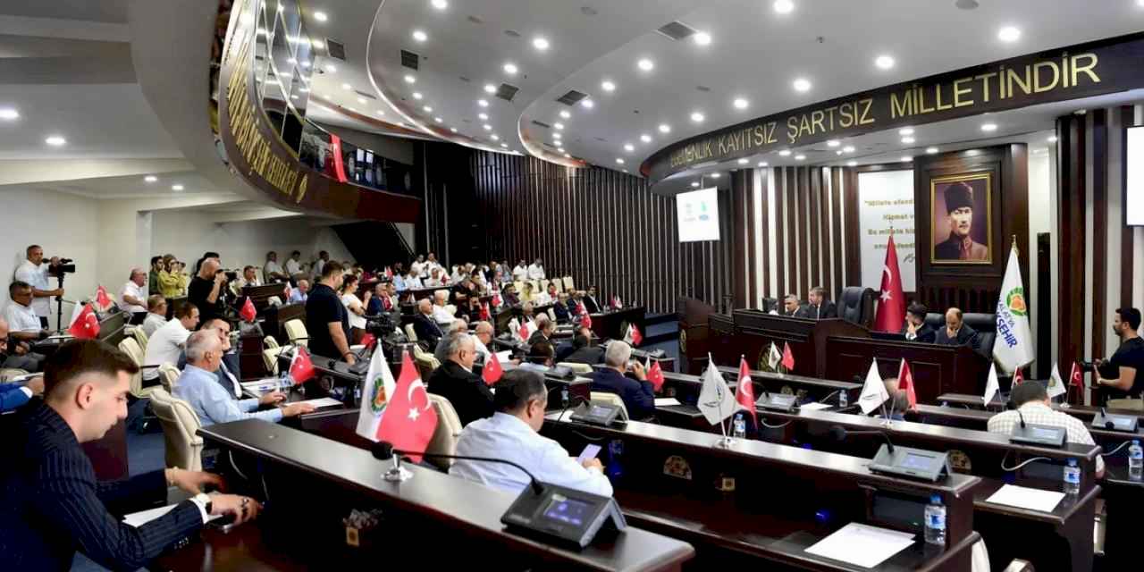 Malatya'da üniversite öğrencilerine ulaşım ve eğitim desteği
