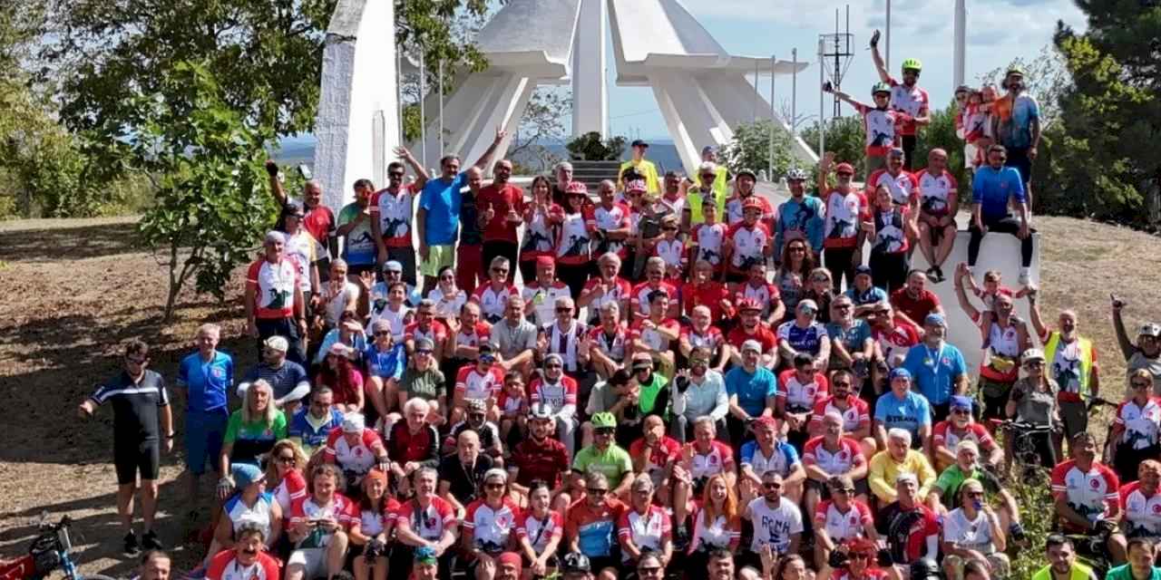 Kocaeli’de pedallar doğa, tarih ve Gazze için çevrildi