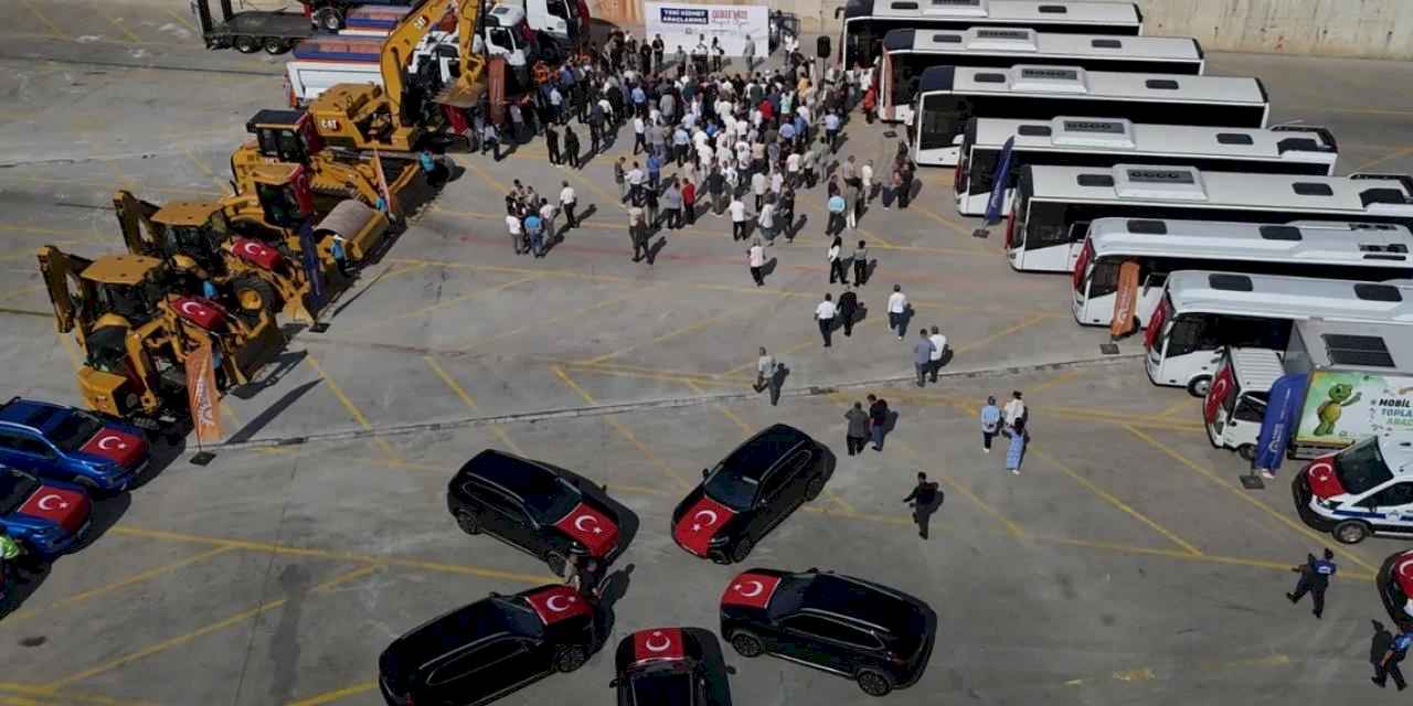 Gebze Belediyesi 32 yeni aracı hizmete aldı