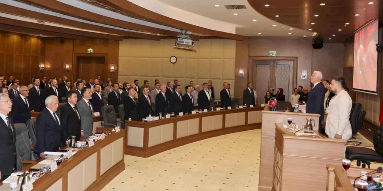 Bursa Büyükşehir Meclisi'nden kurtuluşa özel saygı