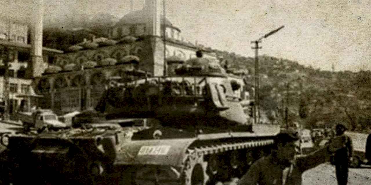 Bakan Tunç’tan 12 Eylül mesajı: Milli iradenin üzerinde hiçbir güç yoktur