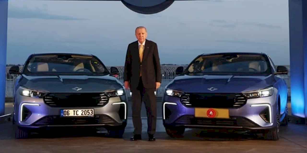 Cumhurbaşkanı Erdoğan’a Togg’un yeni modeli T10F hediye edildi