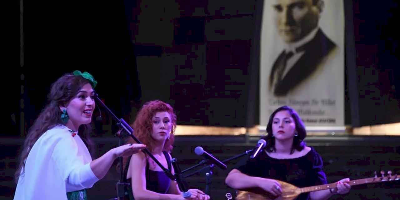 Bursa’nın kurtuluşu Osmangazi’de panel ve müzikalle anlatıldı