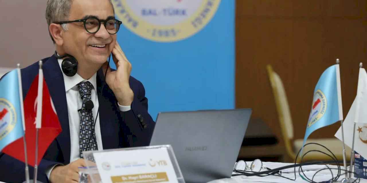 Dr. Hayri Baraçlı, Bulgaristan’dan gelen gençlerle liderlik üzerine buluştu