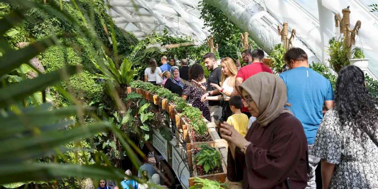Konya Tropikal ziyaretçilerin gözdesi oluyor