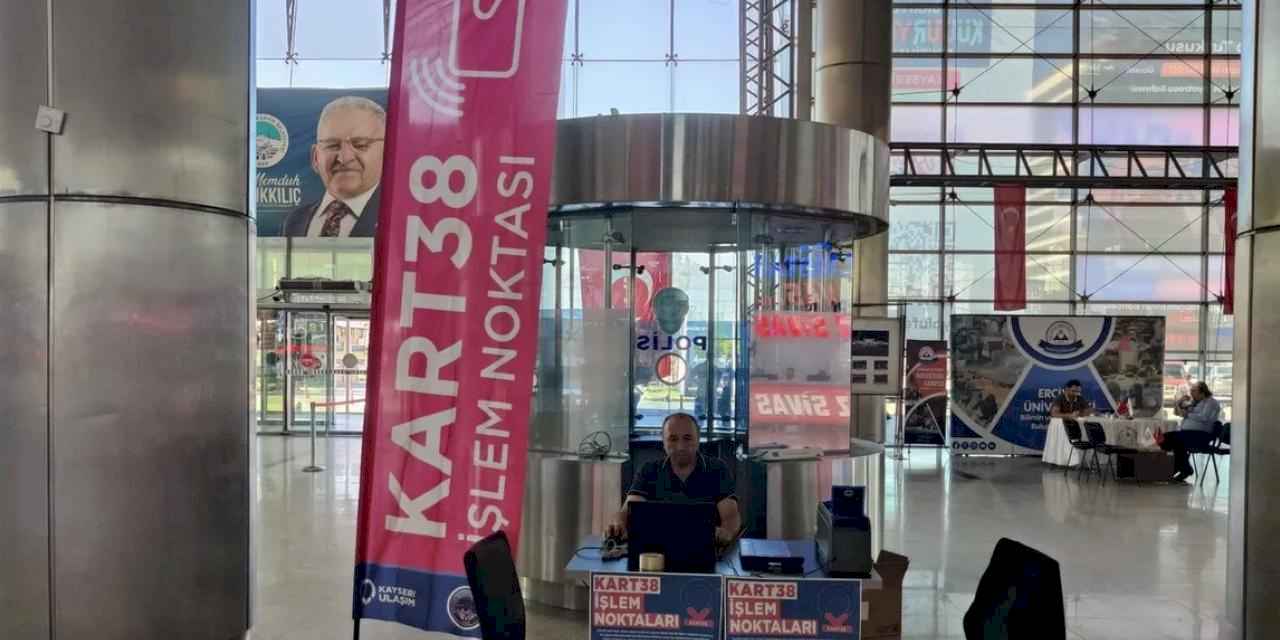 Kayseri Büyükşehir yeni öğrencileri kucaklıyor