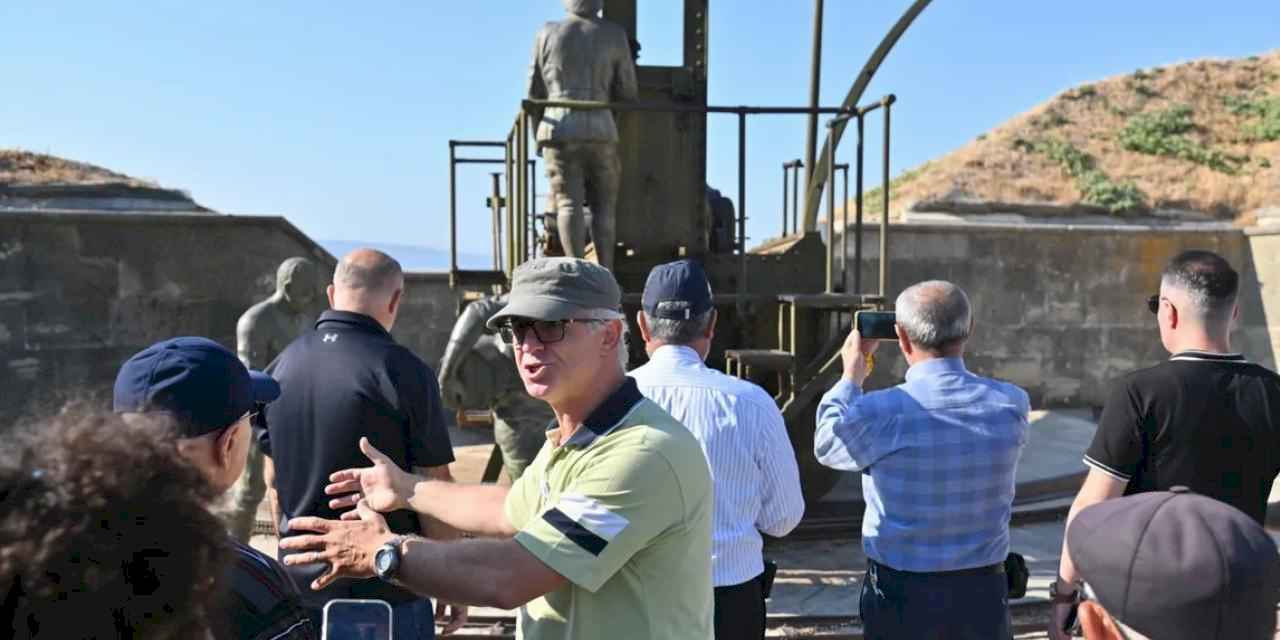 Manisalı gazi ve şehit yakınları Çanakkale'de tarihi soludu