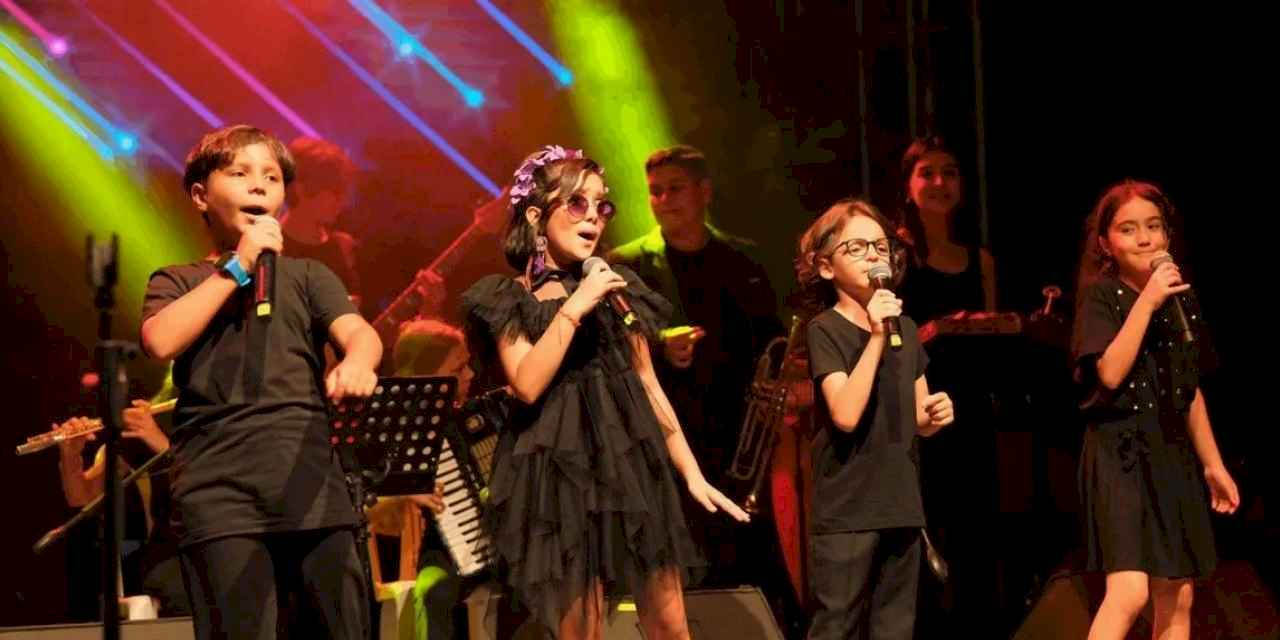 MOD10 gençlik orkestrası’ndan Ayvalık’ta kurtuluş coşkusu