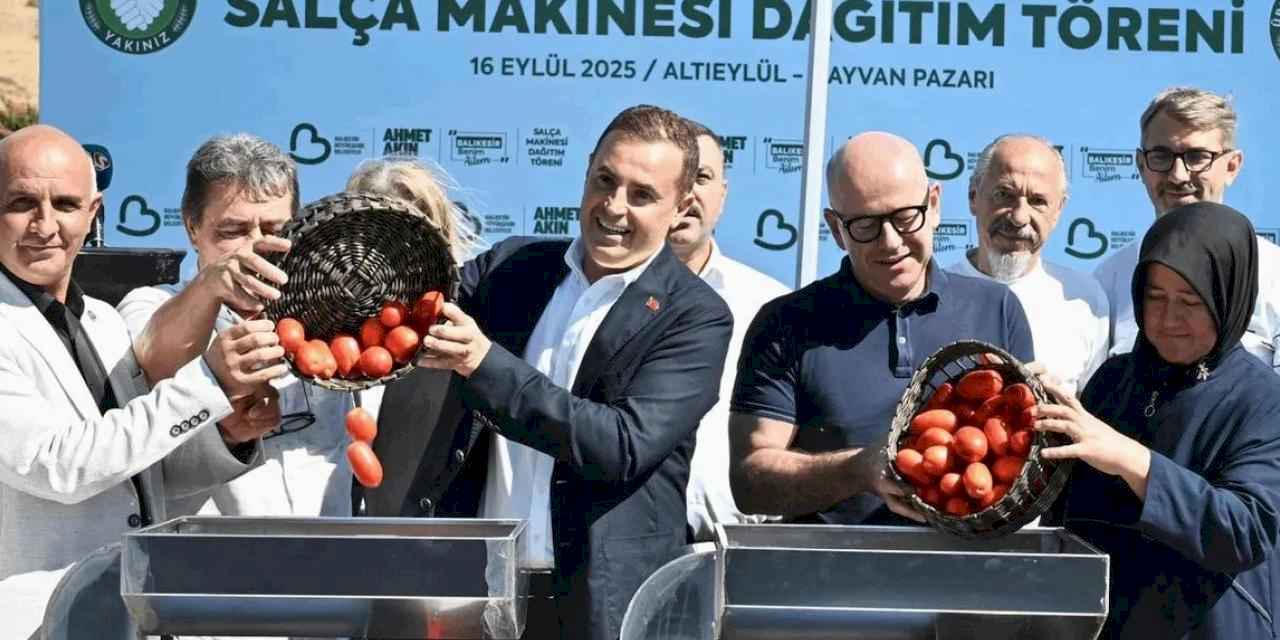 Balıkesir’de üreticiye salça makinesi desteği