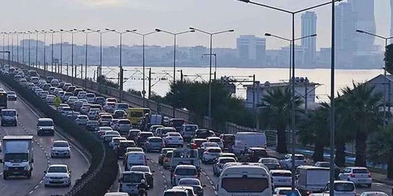 Trafiğe kayıtlı taşıt 33 milyona yaklaştı