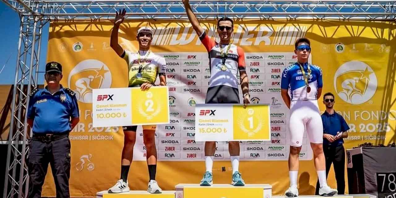 Mudanyalı bisikletçi Gökhan Uzuntaş zirveyi bırakmıyor