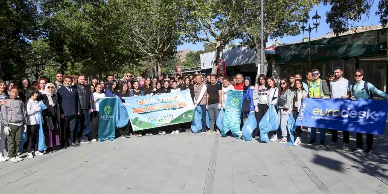 Konya Meram’da çevre farkındalığı yürüyüşü