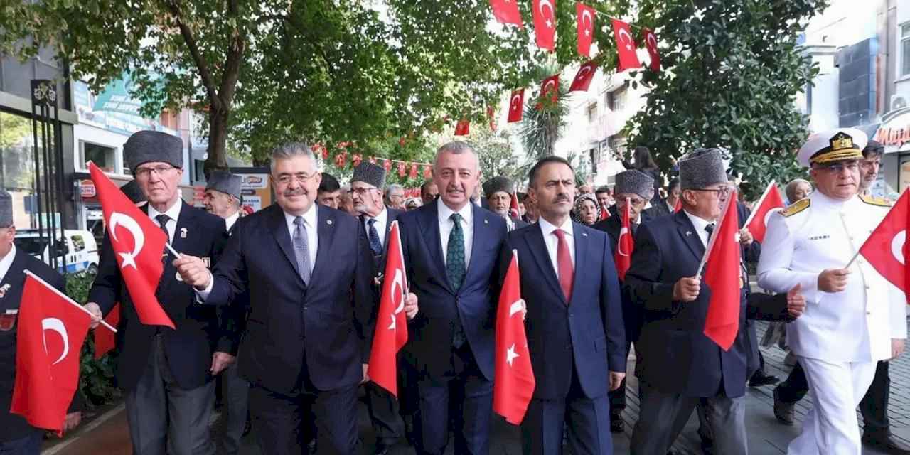 Kocaeli’de Gaziler Günü yürüyüşü