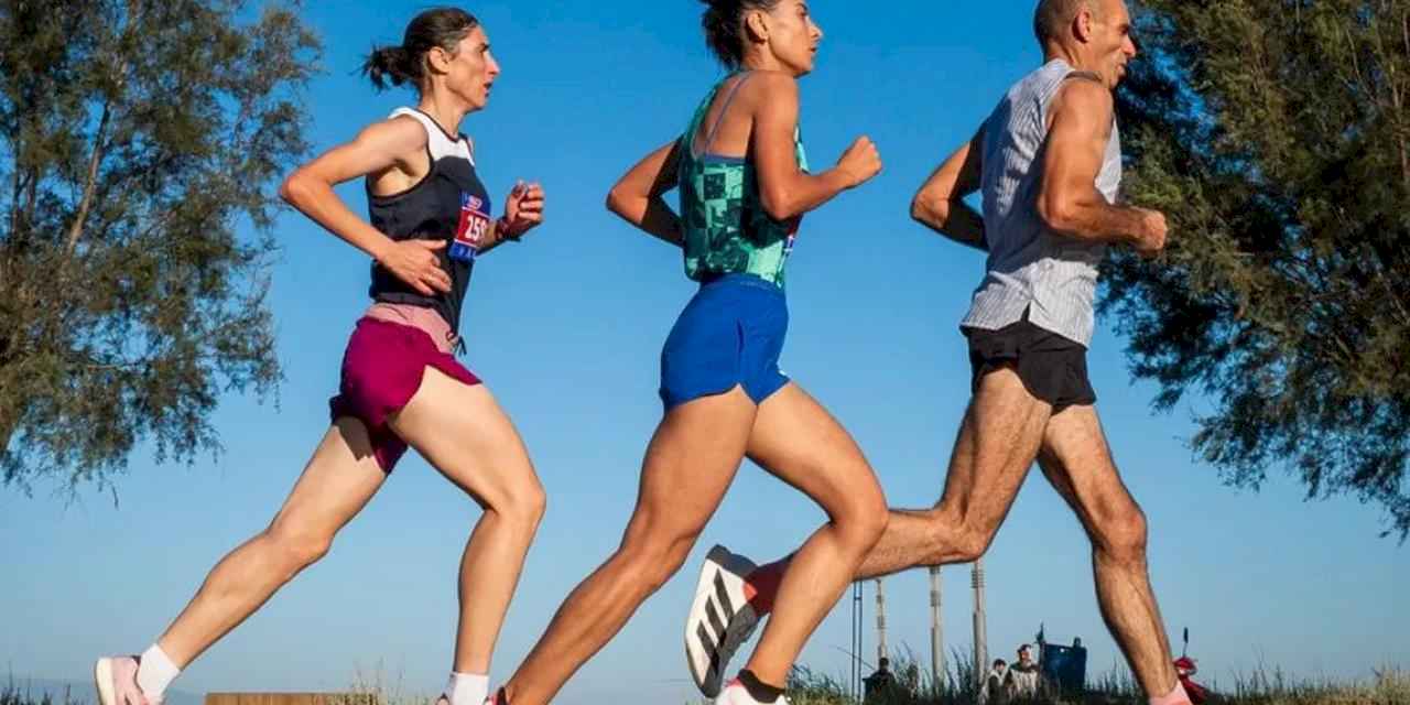 İzmir’de 9 Eylül Yarı Maratonu coşkuyla koşuldu