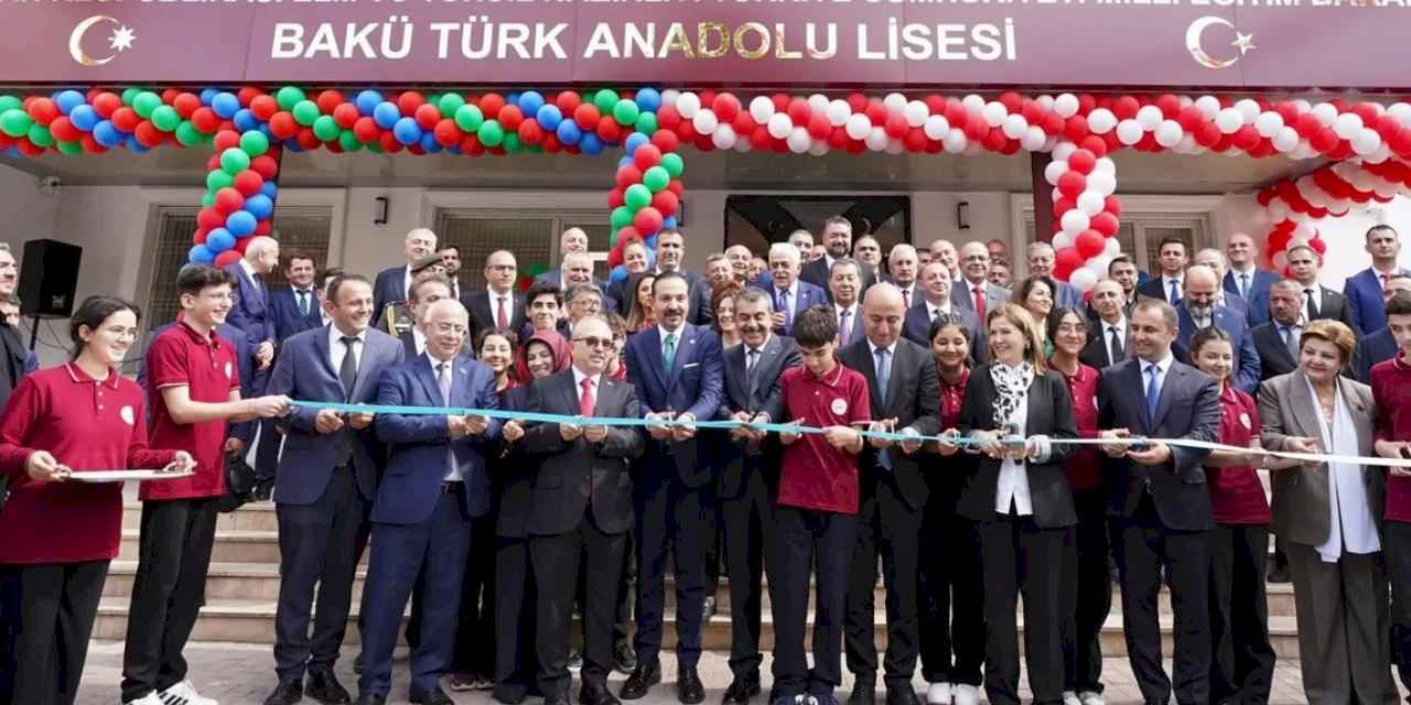Azerbaycan'da Bakü Türk Anadolu Lisesi törenle açıldı