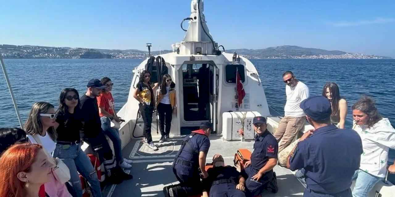 Mudanya sahili açıklarında tıbbi tahliye eğitimi