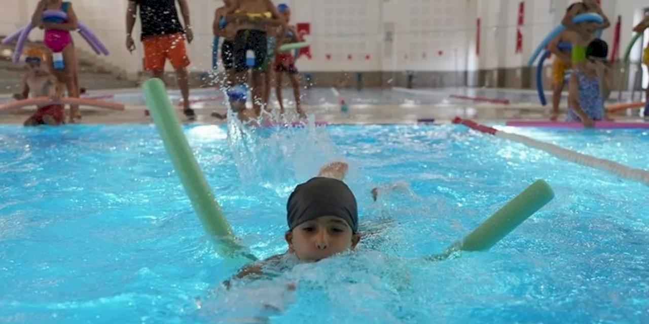 Denizli’de miniklere ücretsiz yüzme kursu