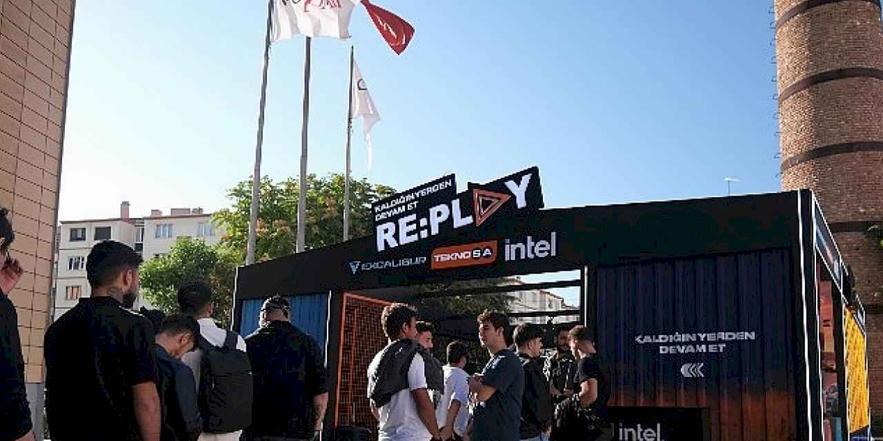 RE:PLAY oyun turnuvası tüm hızıyla devam ediyor