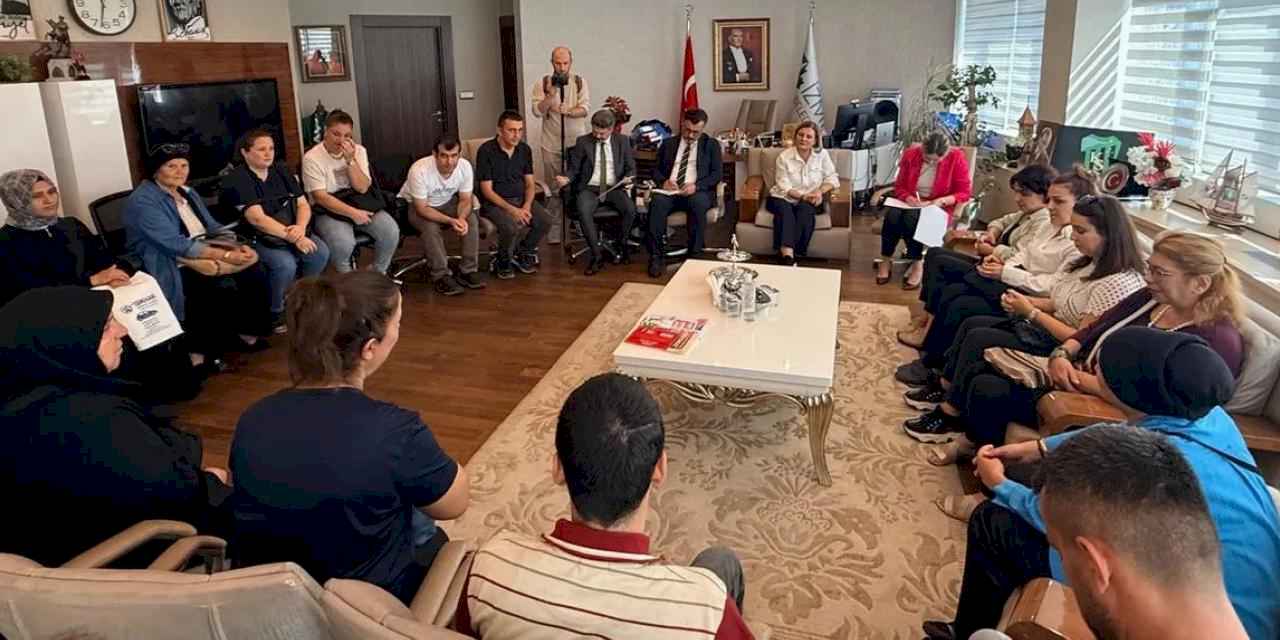 İzmit'te halk buluşmalarında vatandaş anlattı, Fatma Başkan dinledi