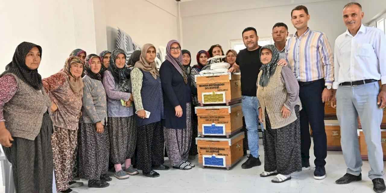 Manisa Kırkağaçlı kadınlara kovan desteği