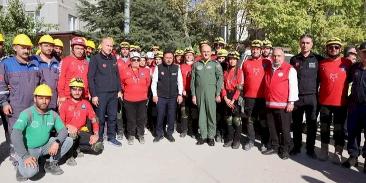 Kayseri Talas'ın deprem tatbikatına tam not