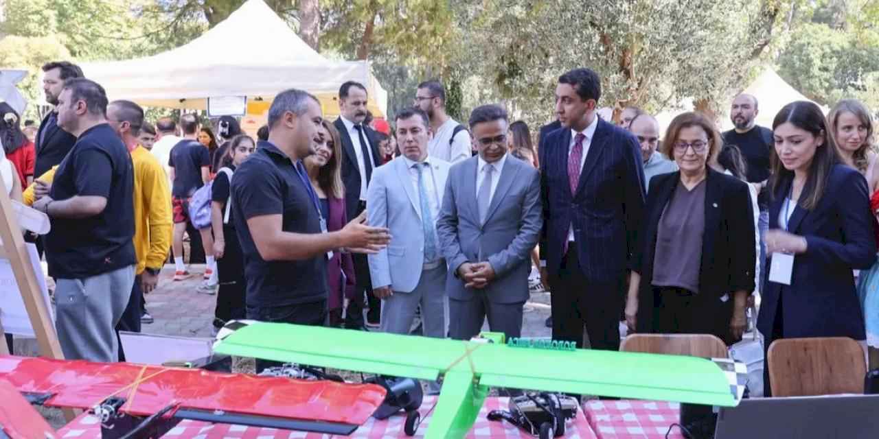 DEÜ’de 'Bilim Şenliği' coşkusu