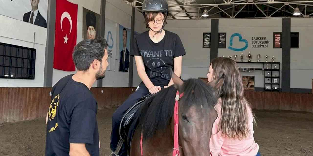 Özel bireylere ücretsiz hipoterapi