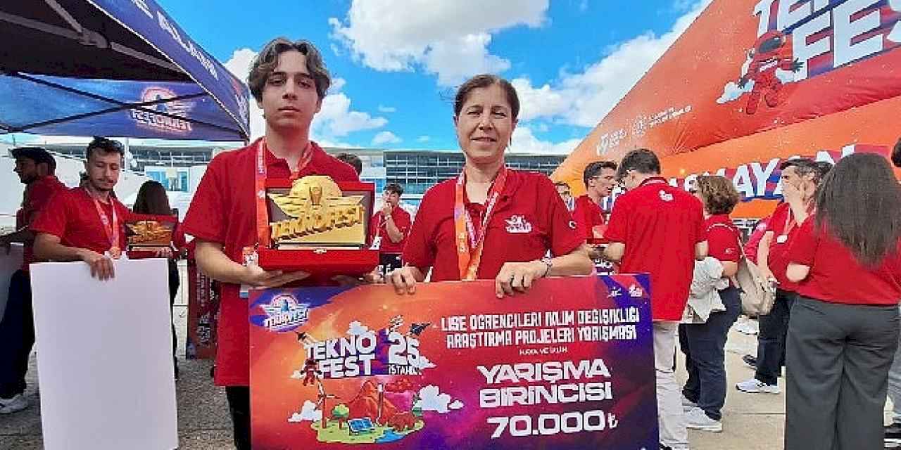 İzmir Fen Lisesi Öğrencisi, TEKNOFEST 2025'te Türkiye Birincisi Oldu