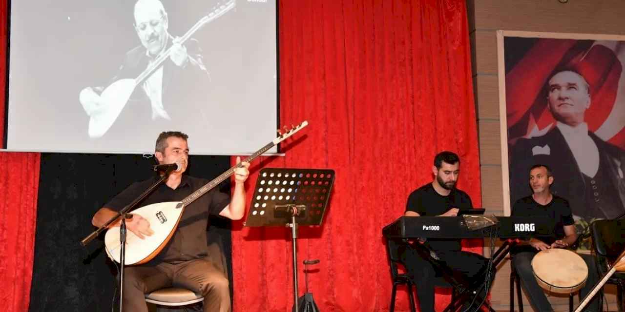 Neşet Ertaş Çiğli’de türkülerle anıldı