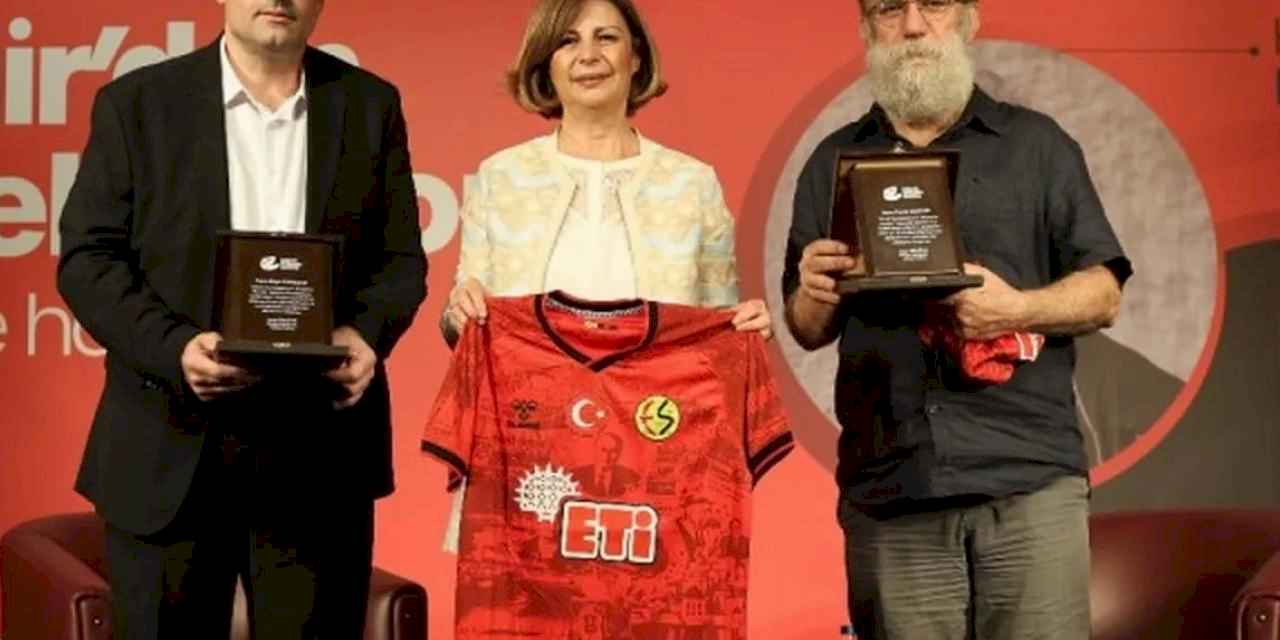 Şiir ve futbol Eskişehir’de buluştu!