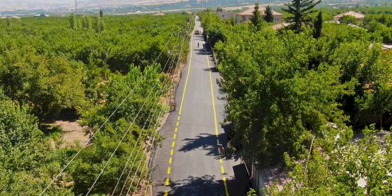Malatya'da ilçelere yoğun yol ve asfalt mesaisi